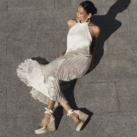 NWT ZARA LONG PLEATED DRESS Light Beige Satim - Picture 15 of 16